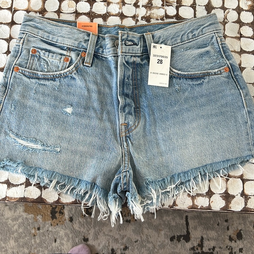High waist Levi Shorts